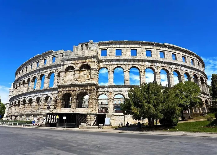 Alet * Pula